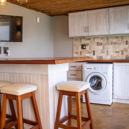Whale Huys Luxury Oceanfront Eco Villa Gansbaai Ngoại thất bức ảnh