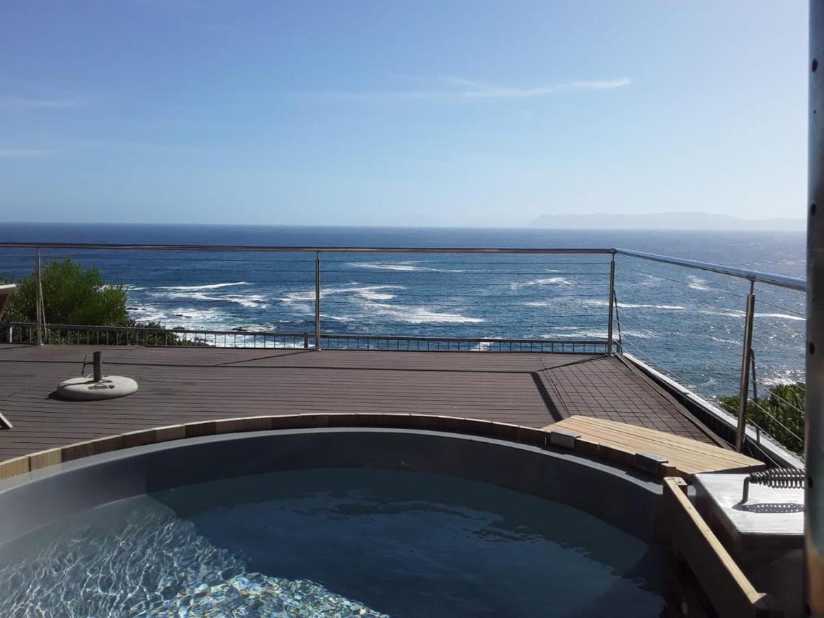 Whale Huys Luxury Oceanfront Eco Villa Gansbaai Ngoại thất bức ảnh