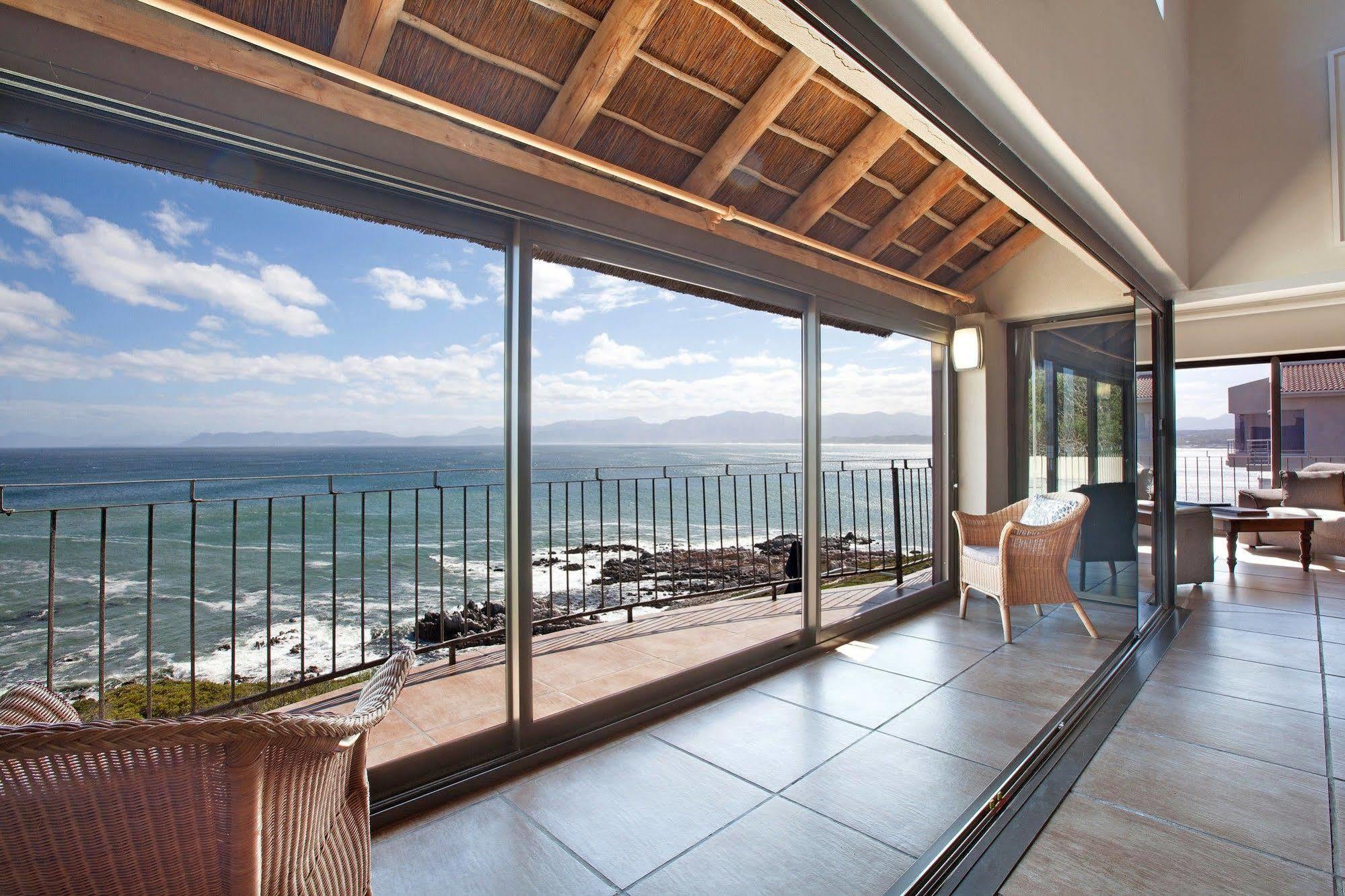 Whale Huys Luxury Oceanfront Eco Villa Gansbaai Ngoại thất bức ảnh